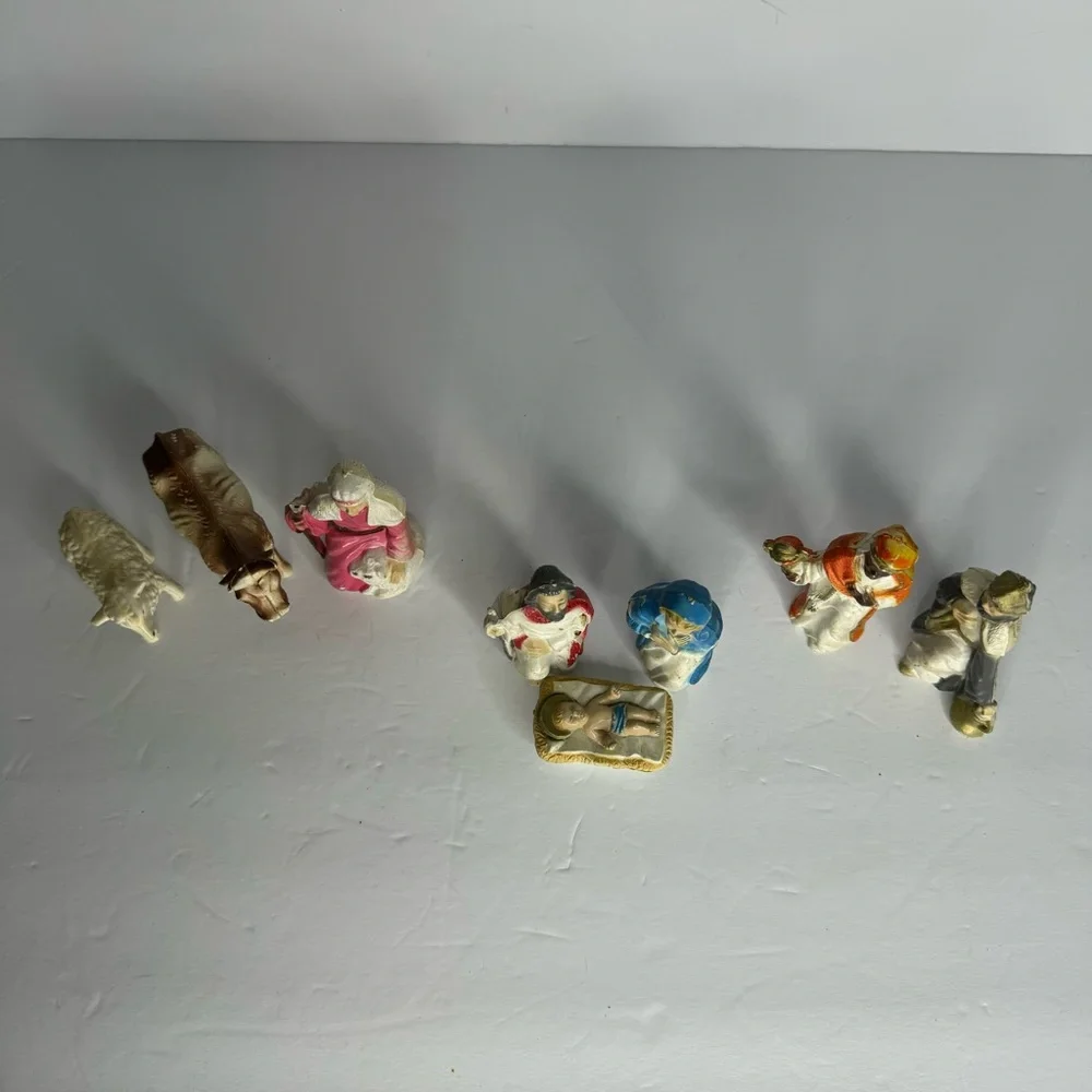 Vintage Miniature Blowmold 8 Piece Partial Nativity‎ Set Jesus Mary and Joseph